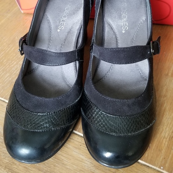 Aerosoles Suede Leather Heels Shoes Black 8 - Picture 1 of 10